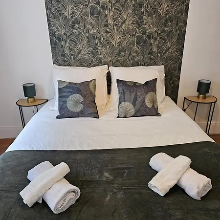 Beautiful 1 Bedroom Flat In 17th * פריז