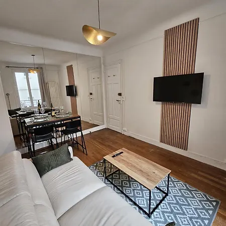 Beautiful 1 Bedroom Flat In 17th Paris
